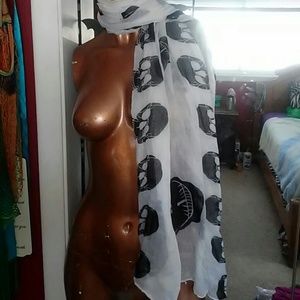 Skull scarf. Large. Can be worn multiple ways!!
